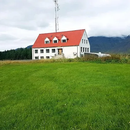 Holt Inn-2