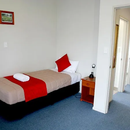 Touchwood Motor Lodge-2