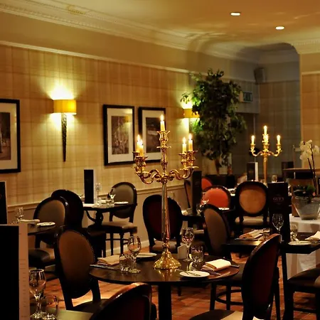 The Bruce Hotel-2