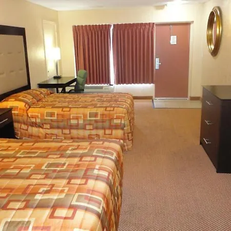 Plantation Inn Hotel And Lounge-3