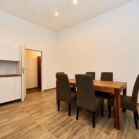 Bearlin City Apartments - City Center East-3