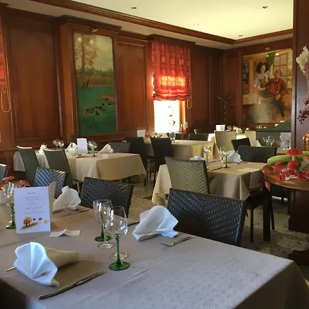 Hôtel-Restaurant A La Couronne-3
