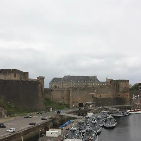 Hotel De La Rade-3