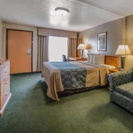 Econo Lodge Downtown Vernal-2