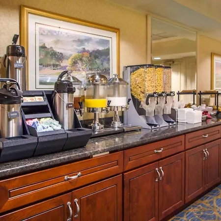 Quality Inn Meadowlands-2