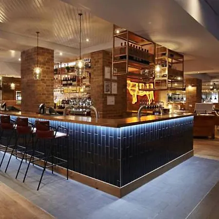 Premier Inn London City - Aldgate-3