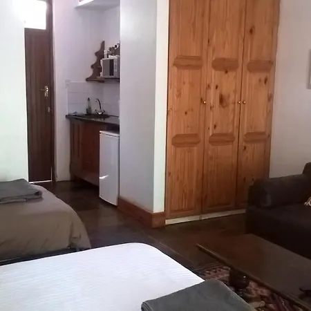 Waverley Guest House-3