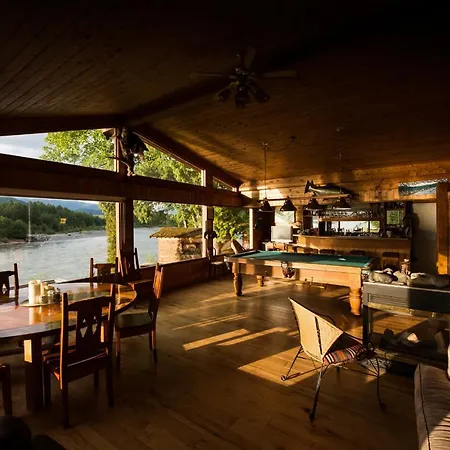 Skeena River House Bed & Breakfast-3