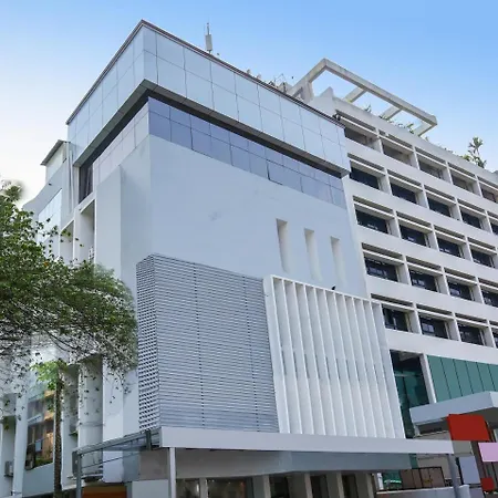 Treebo Goodland Residency - 500M From Railway Station-2