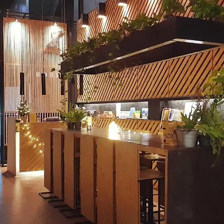 Hugger Hostel (Adults Only)-3