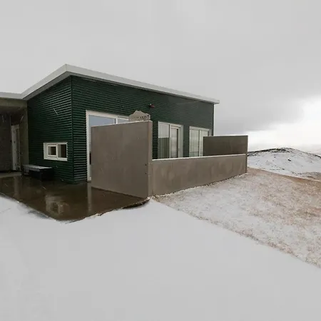 Hrimland Cottages-3