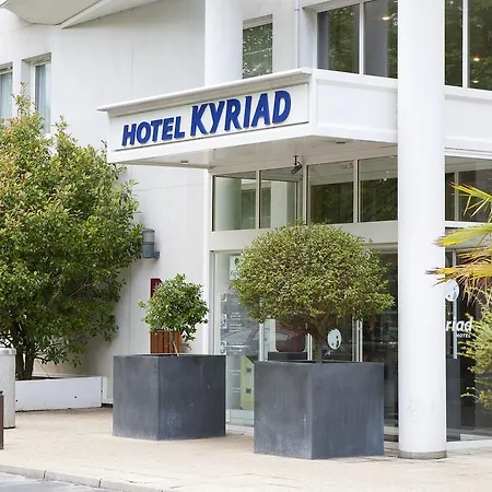 CYAN HOTEL - Roissy Villepinte Parc des Expositions-2