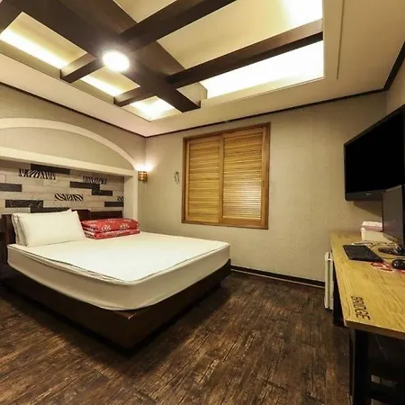 Bridge Hotel-2