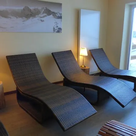 Hotel Cornelia-3
