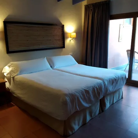 Beach Hotel Dos Mares-3