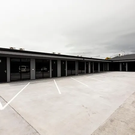 Zachary'S Motel-2