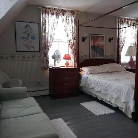 Bulwinkles Place B&B-2