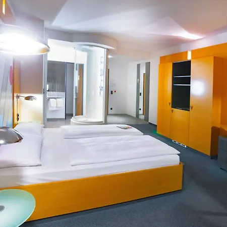 Hotel Berlin Ostbahnhof-3