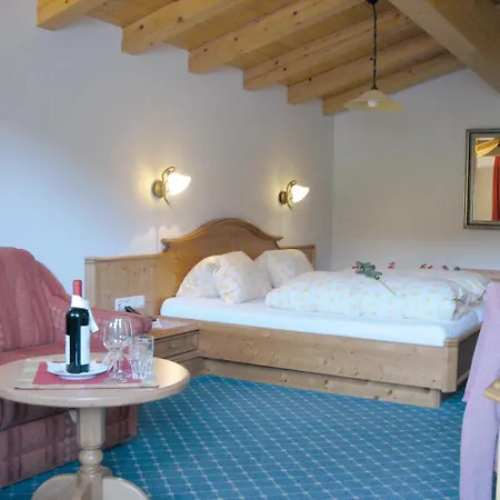 Hotel Edelweiss-2