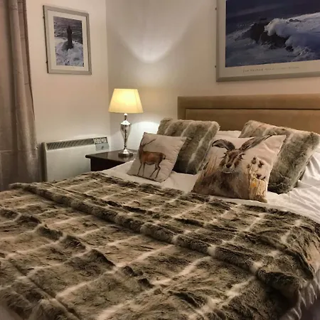 The Gordon Arms Hotel-3