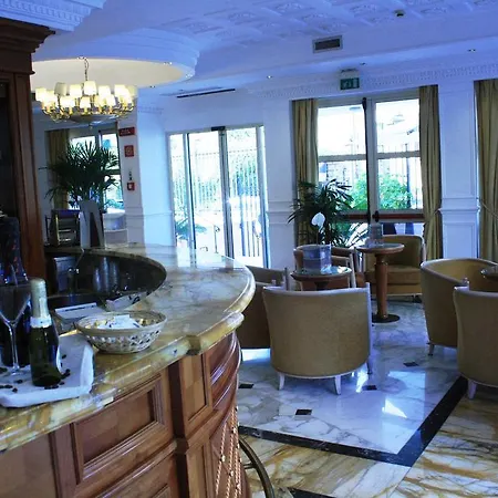 Sunrise Hotel-3