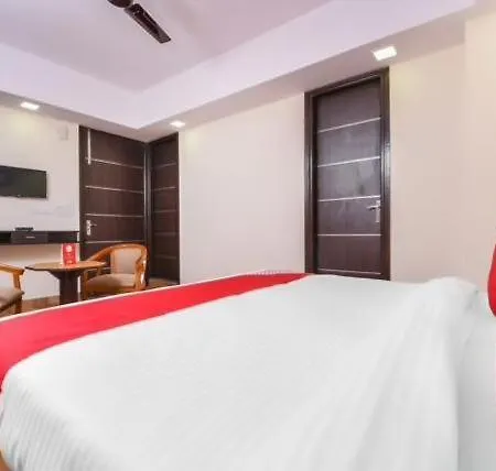 Hotel Marigold-3