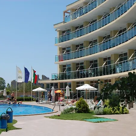 Julia Family Apartments-3