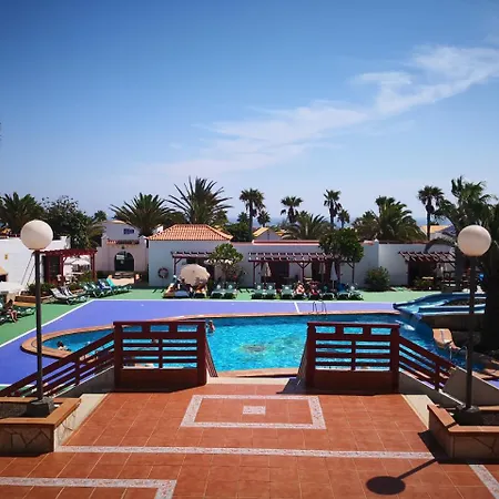 Bungalows Castillo Club Lake-3