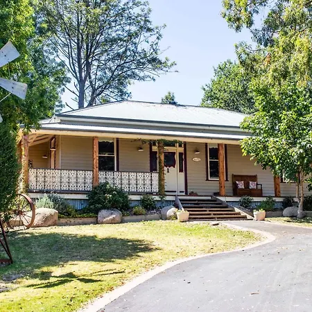 The Oaks Lilydale Accommodation-2