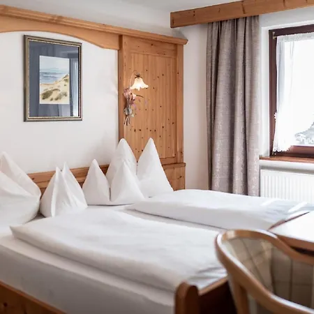 Hotel Alpenrose-3