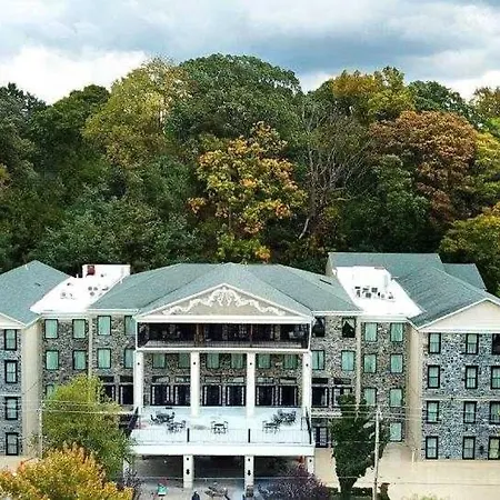 Niagara Crossing Hotel And Spa-2