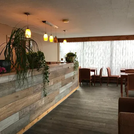 Frontier Lodge-3