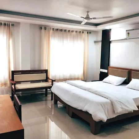 Prajapuri Hotel-3