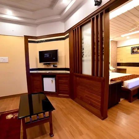 Hotel Vashanth Krishna-2