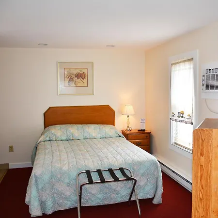 Alouette Beach Resort Economy Rooms-3