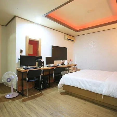 K2 Motel-2