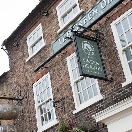 The Green Dragon At Bedale By Oyo-3
