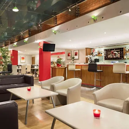 Ramada Hounslow - Heathrow East-2