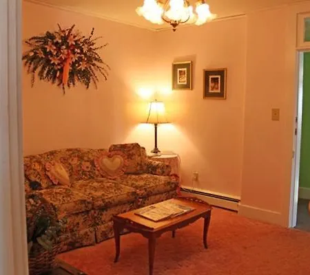 Belle Aire Mansion Guest House-2
