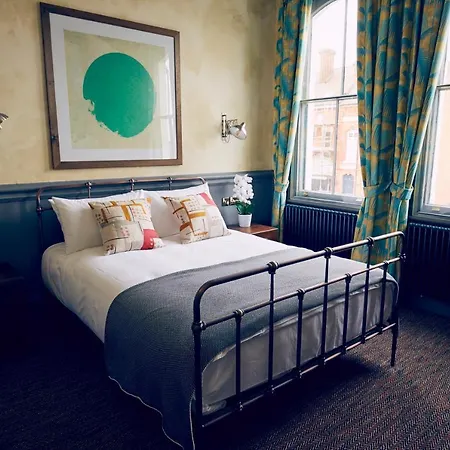 Frederick Street Townhouse-2
