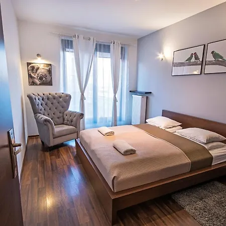 Angel City Center Krakow Aparthotel-2