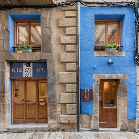 Hostal 977-3