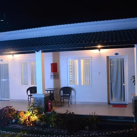 Anna Nguyen Bungalow-3