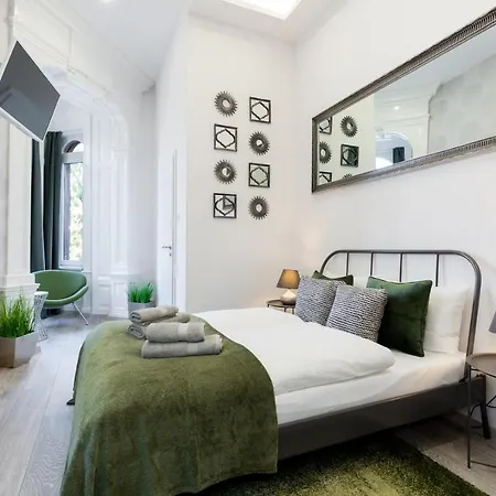 Silver Rooms By Staymood Holidays-2