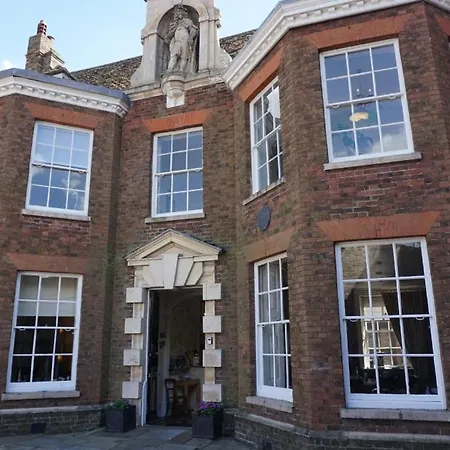 Bank House-2