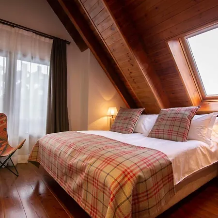 Eira Ski Lodge-3