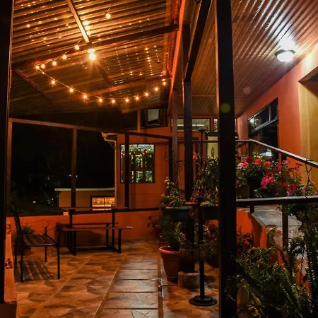Cabinas Eddy B&B-2