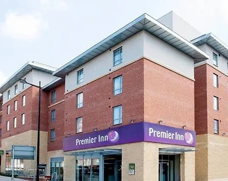 Premier Inn Lincoln City Centre-2