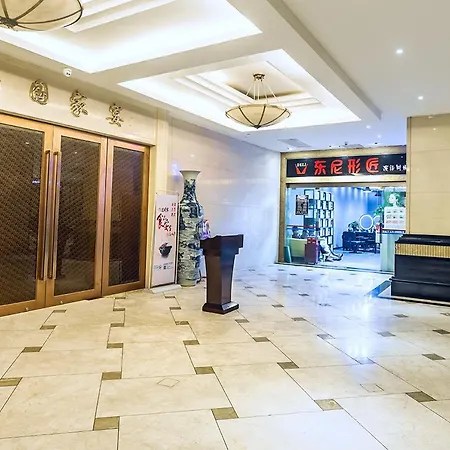 Guangzhou Nan Guo Hotel-3