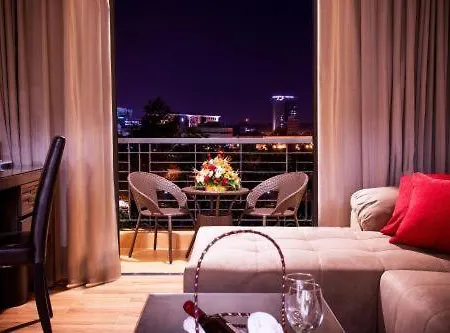 Bidwood Suite Hotel, Opposite Sarit Centre-3